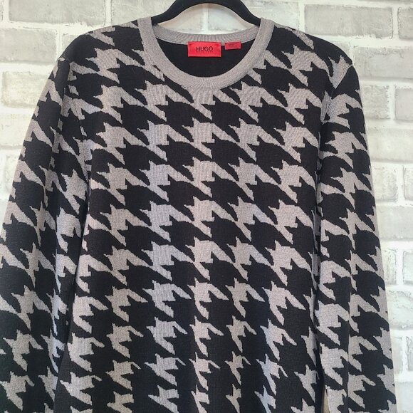 Hugo Boss Virgin Wool Houndstooth Sweater Black Gray Fade Medium - Picture 7 of 9